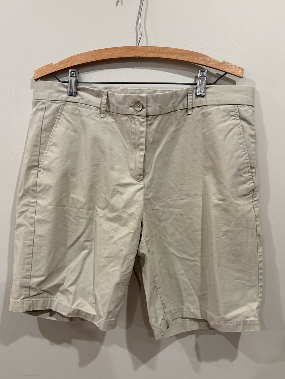 Gap Khaki Women’s Shorts